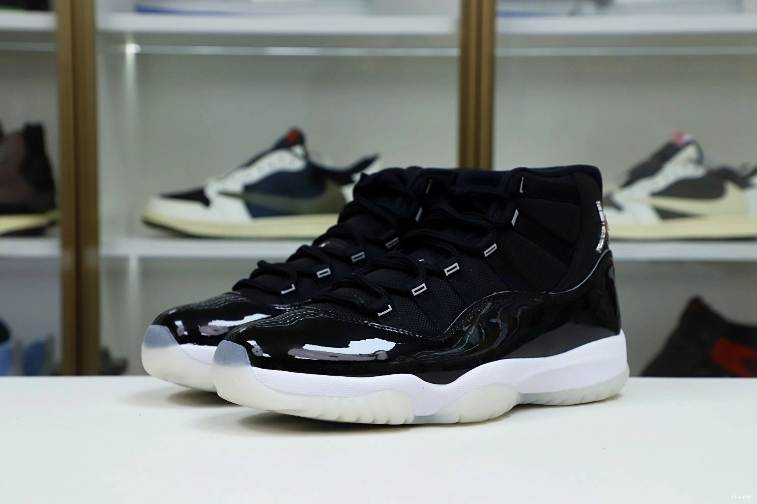 AIR 'JUBILEE 25TH 11   RETRO JORDAN 1228